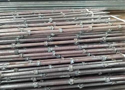 复兴隧道钢花管